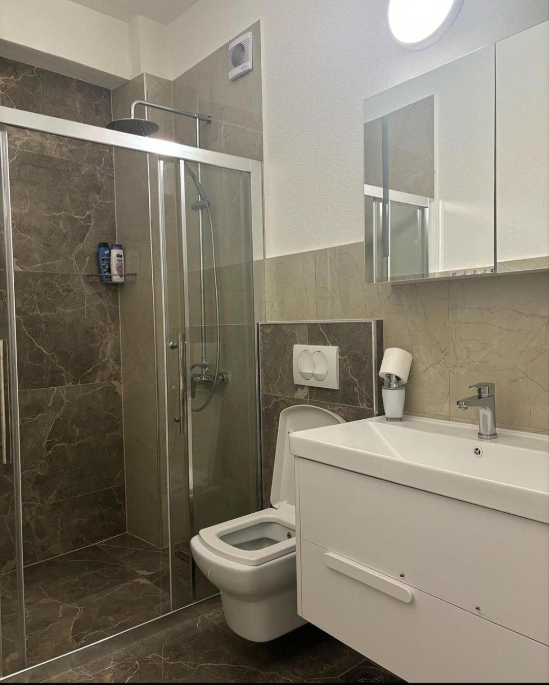 Hotel Inn Prizren Rom bilde